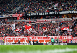 Read more about the article 1. Liga: Zuschauerzahlen und Auswärtsfahrer des 6. Spieltag