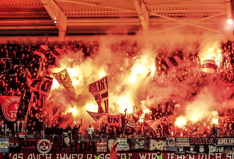 Du betrachtest gerade 2. Liga: Zuschauerzahlen und Auswärtsfahrer des 10. Spieltag