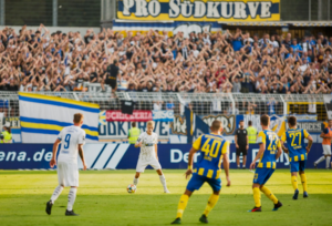 Mehr über den Artikel erfahren Tabellenführer & Schlusslichter der Saison im Überblick