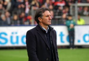 Mehr über den Artikel erfahren Uerdingen vor dem HSV, VfB und 1860: Trainer seit der Saison 2010/11