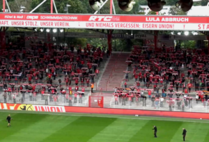 Mehr über den Artikel erfahren Video: 5.000 Unioner feiern Rückkehr in die Alte Försterei