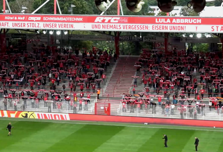 You are currently viewing Video: 5.000 Unioner feiern Rückkehr in die Alte Försterei