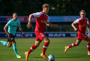 Read more about the article Dieser Spieler gaben 2020 ihr Profidebüt in der Bundesliga