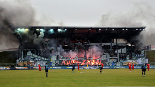Zugelassene Zuschauer und Gästefans am 1. Spieltag