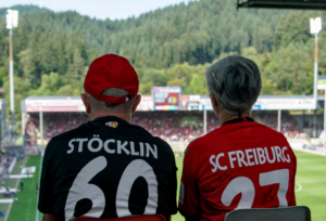 Read more about the article 1. Bundesliga: Zuschauerzahlen und Auswärtsfahrer des 2. Spieltags