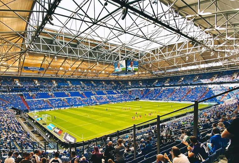 Du betrachtest gerade 2. Bundesliga: Zuschauerzahlen und Auswärtsfahrer des 3. Spieltags
