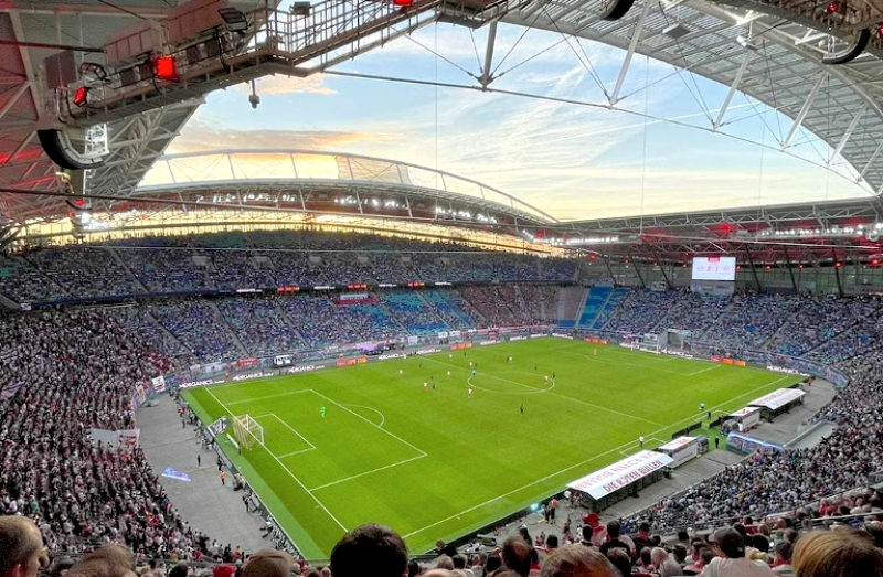 1. Bundesliga: Zuschauerzahlen und Auswärtsfahrer des 4. Spieltags