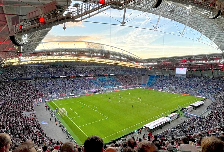 1. Bundesliga: Zuschauerzahlen und Auswärtsfahrer des 4. Spieltags