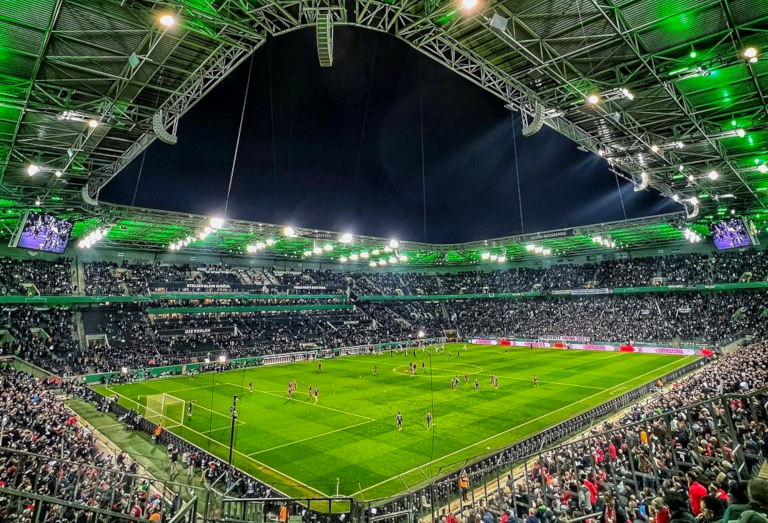 Du betrachtest gerade DFB-Pokal: Zuschauerzahlen und Auswärtsfahrer der 2. Runde