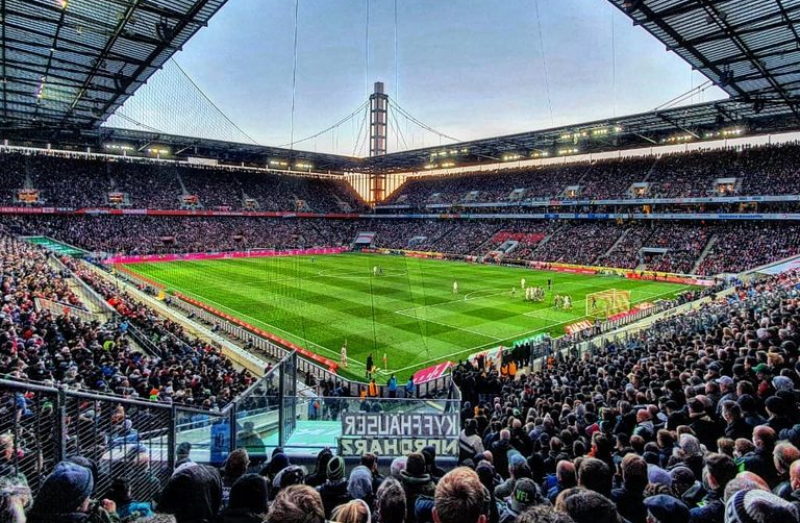 1. Bundesliga: Zuschauerzahlen und Auswärtsfahrer des 13. Spieltags