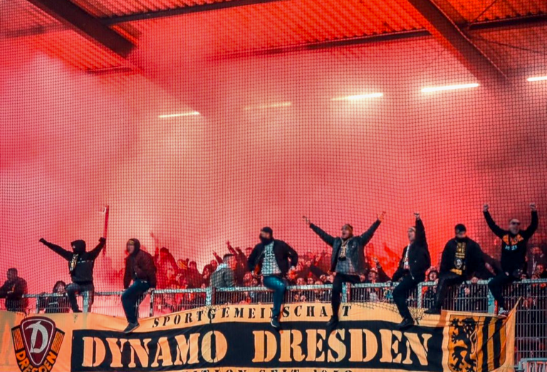 Du betrachtest gerade 2. Bundesliga: Zuschauerzahlen und Auswärtsfahrer des 13. Spieltags