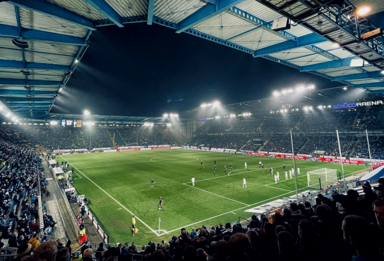 Du betrachtest gerade 1. Bundesliga: Zuschauerzahlen und Auswärtsfahrer des 16. Spieltags