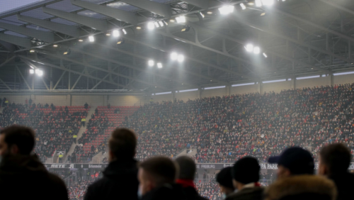 Zuschauerrückkehr: So viele Fans dürfen in die Stadien