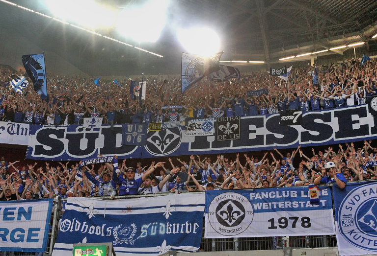Du betrachtest gerade 2. Bundesliga: Zuschauer- und Auswärtsfahrerzahlen 33. Spieltags