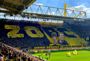 Mehr über den Artikel erfahren Entwicklung des höchsten Zuschauerschnitts in der Bundesliga