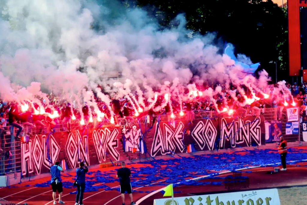 Stuttgarter Kickers in Trier. Foto: Instagram @traveler_rv