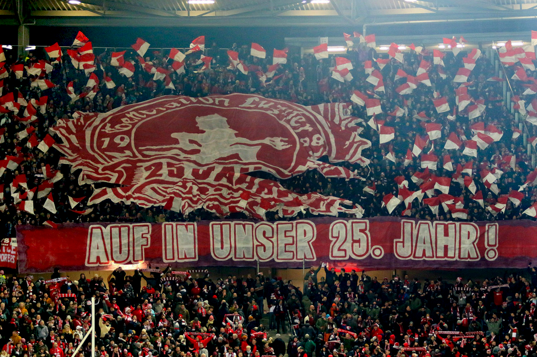 Kaiserslautern in Hannover. Foto: der-betze-brennt.de