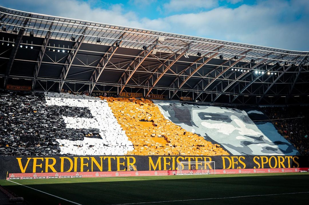 Dynamo Dresden gegen Halle. Foto: Instagram @runningriotmedia