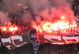 Read more about the article St. Pauli reist mit über 10.000 Fans nach Berlin