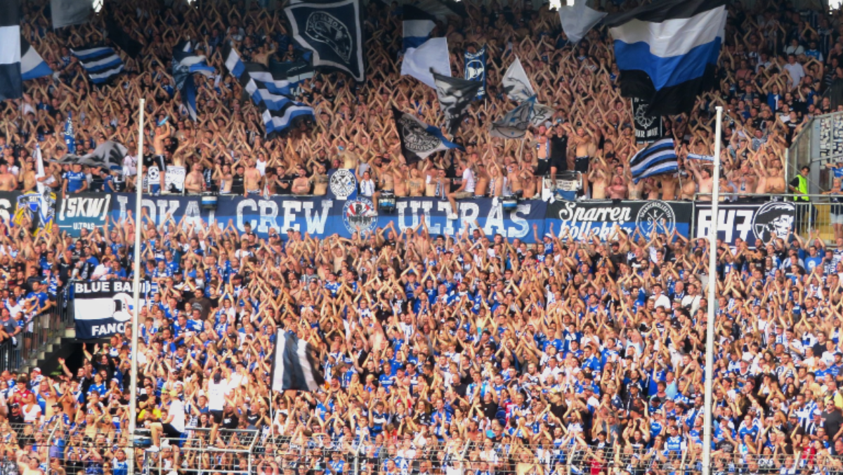 Bielefeld gegen den HSV vor ausverkauftem Haus