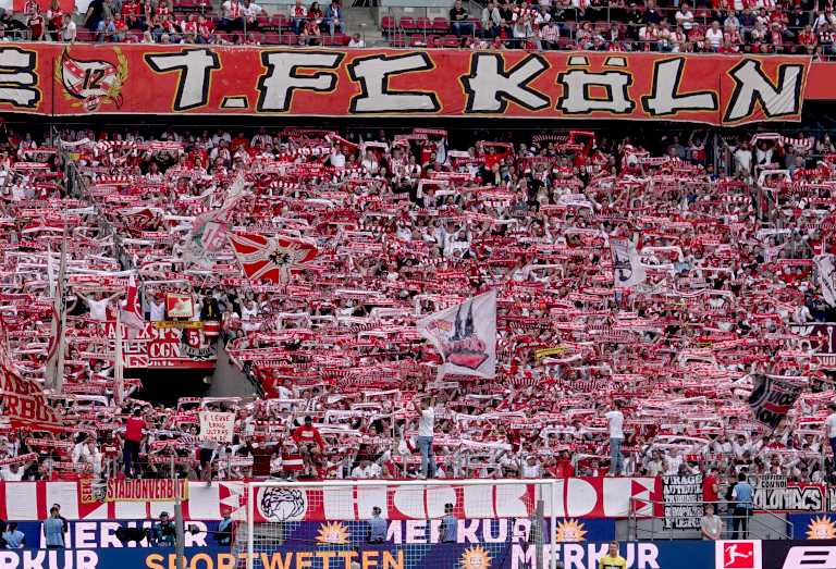 Du betrachtest gerade Bundesliga 23/24: Zuschauer- und Auswärtsfahrerzahlen des 6. Spieltags