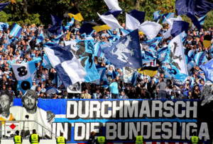 Mehr über den Artikel erfahren Ulmer Donaustadion ausverkauft: Bis zu 10.000 Löwen-Fans kommen