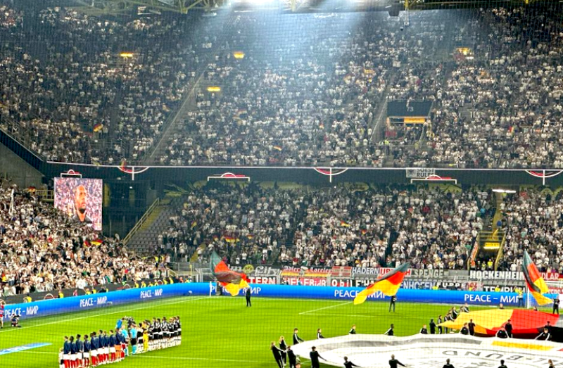 Deutsche Nationalmannschaft erstmals seit Juni wieder vor ausverkauftem Haus