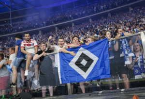 Read more about the article An Nikolaus: HSV-Fans erobern erneut Berlin