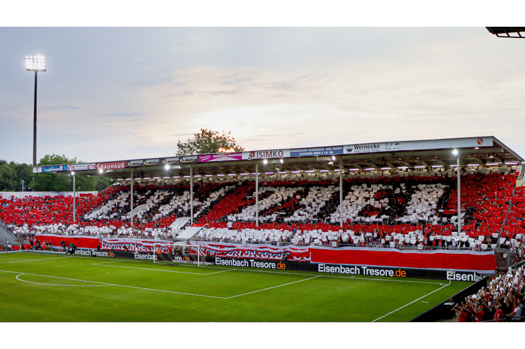 Cottbus in den Aufstiegsspielen 2/4. Foto: Instagram: @ultimaraka02