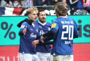 Mehr über den Artikel erfahren Umfrage: Wer steigt in die Bundesliga auf?