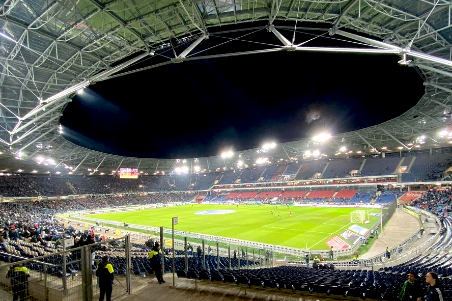 Du betrachtest gerade Zuschauer-Tiefstwerte für HSV, Hannover und Rostock