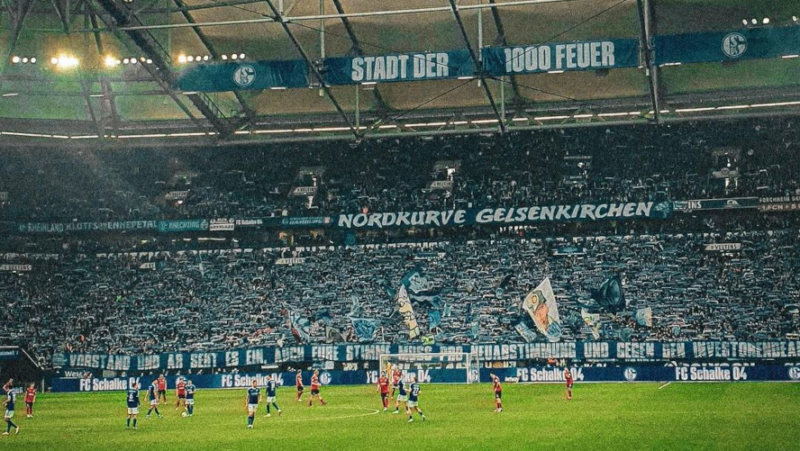 Schalke und Kaiserslautern führen das Dauerkarten-Ranking der 2. Bundesliga an