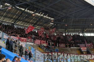Mehr über den Artikel erfahren 58 Prozent Auslastung: FCK erstmals ohne vollen Gästeblock in der Fremde
