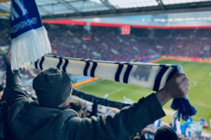 Read more about the article Nach Bestwerten: RB Leipzig und Karlsruhe klettern in der Auswärtsfahrertabelle