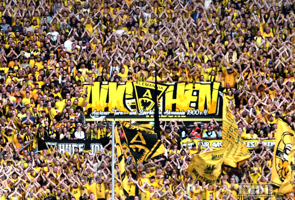 Du betrachtest gerade Alemannia Aachen: Über 20.000 Zuschauer kommen zum ersten Heimspiel