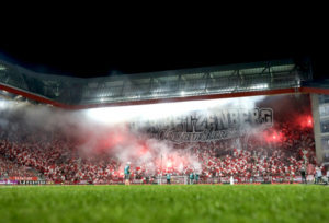 Mehr über den Artikel erfahren Bundesliga und 2. Bundesliga bei Zuschauern fast gleichauf