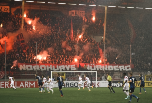 Mehr über den Artikel erfahren Fans des 1. FC Nürnberg machen Hoffenheim die Ränge voll