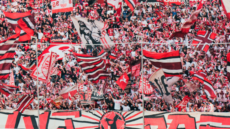 Die Fans von Fortuna Düsseldorf.
