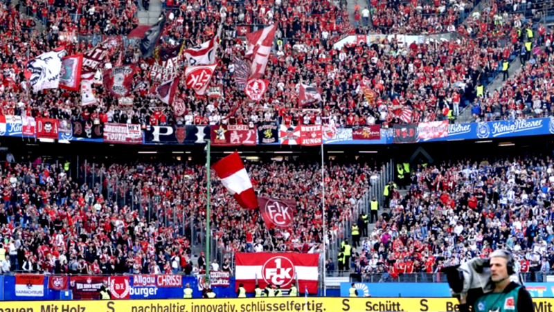 Einzug in Top 10: FCK knackt beim HSV die 50.000 Auswärtsfahrer