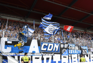 Mehr über den Artikel erfahren HSV-Fans sorgen für erstes ausverkauftes Spiel in Regensburg