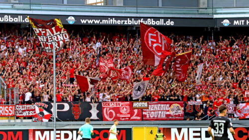 Kaiserslautern sorgt für zweitgrößte Gästekulisse in Paderborn
