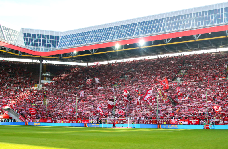 Kaiserslautern gegen Regensburg vor kleinster Saisonkulisse