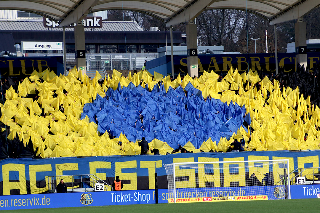 Du betrachtest gerade Saarbrücken sorgt für die größte Saisonkulisse von Wiesbaden