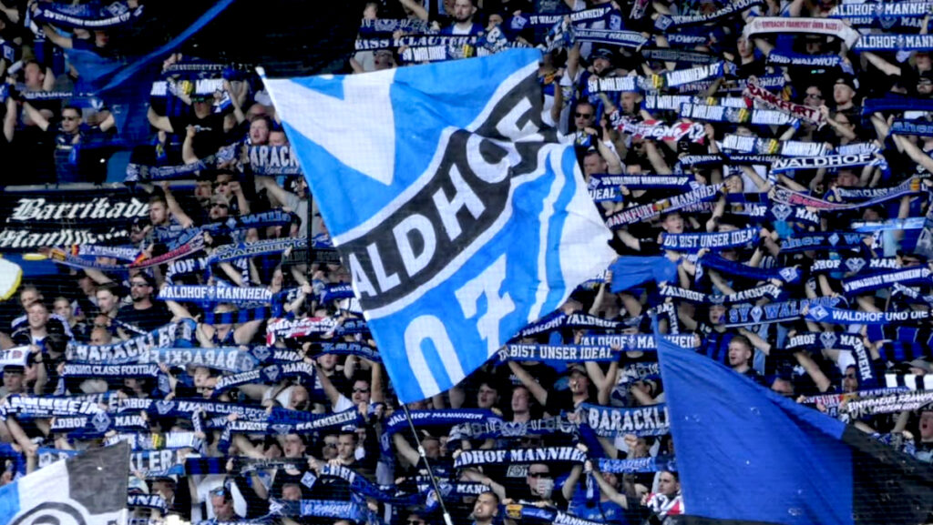 Die Fans von Waldhof Mannheim.