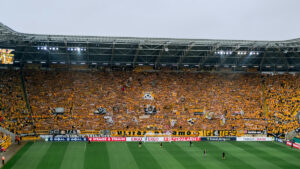 Mehr über den Artikel erfahren Darum findet Dresden gegen Mainz an einem Montag statt