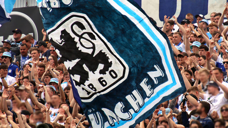 Voller Gästeblock beim Eröffnungsspiel der 3. Liga