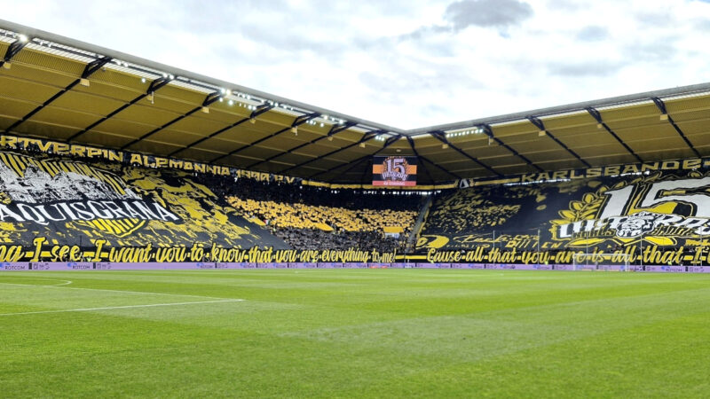 Die Zuschauer bei der Partie der 3. Liga zwischen Aachen und 1860 München in der Saison 2025/26.