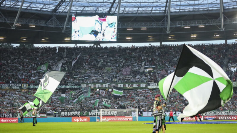 Hannover 96 startet vor Rekordkulisse gegen Kaiserslautern