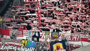 Mehr über den Artikel erfahren RB Leipzig mit größter Gästekulisse seit 7 Jahren beim FC Bayern