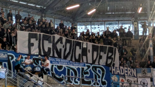 3. Liga: Fans protestierten gegen Anstoßzeiten